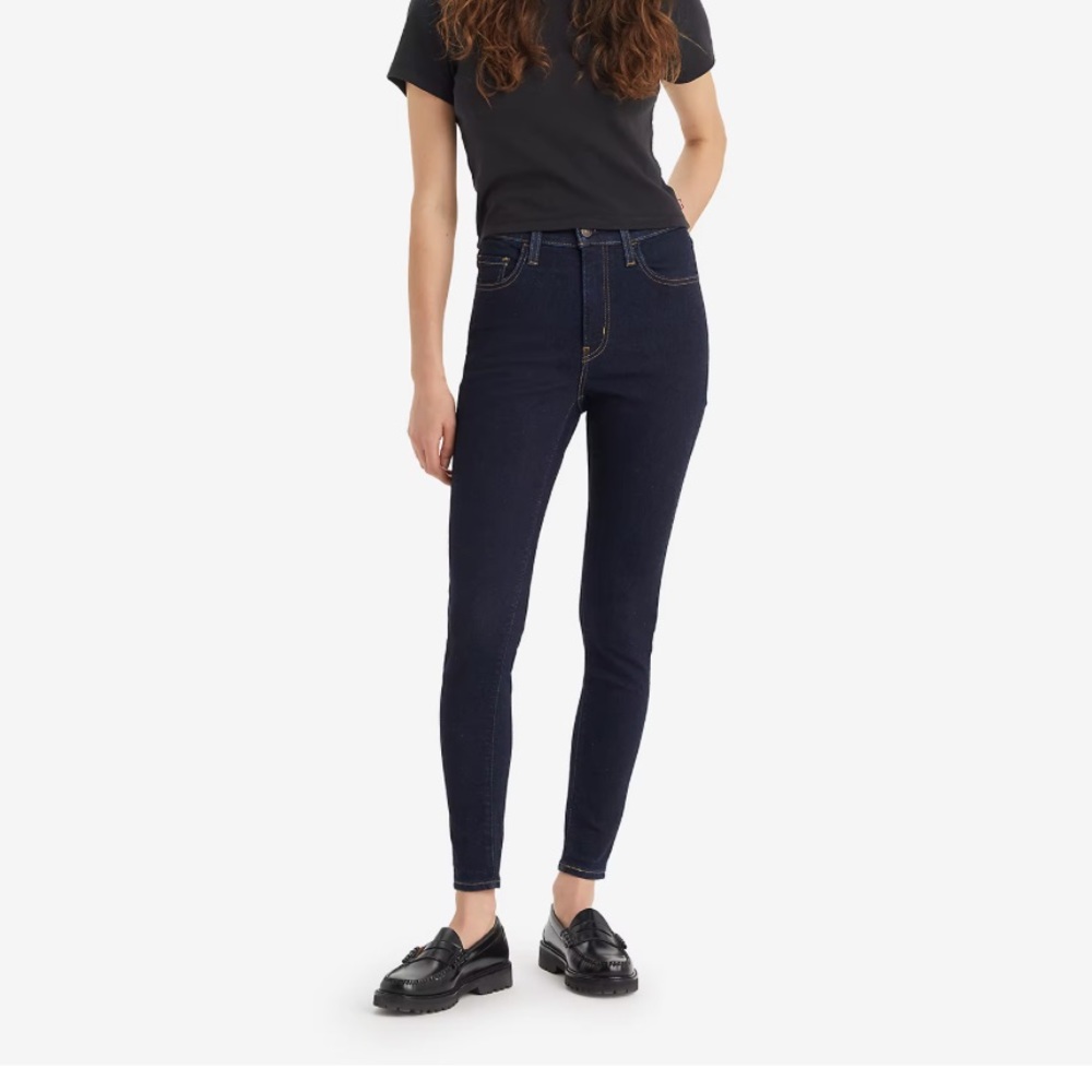 Levi’s Women’s Dark Wash Shaping Thin Skinny Jeans